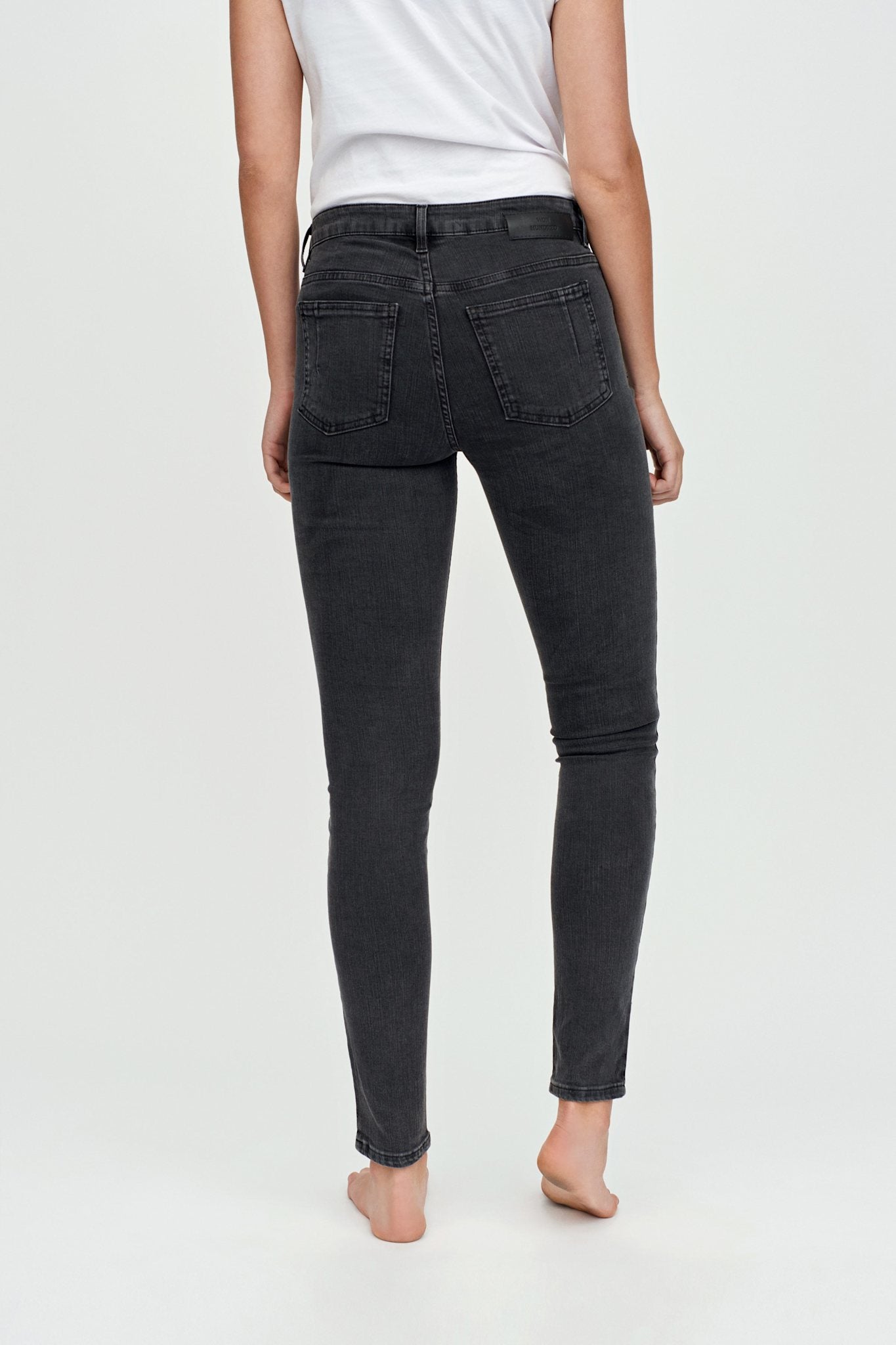 Won Hundred Women Patti B 5-Pockets Charcoal